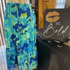 🔥👗🔥Super SUNNY cute skirt! READY FOR THE SUNSHINE ☀️☀️☀️